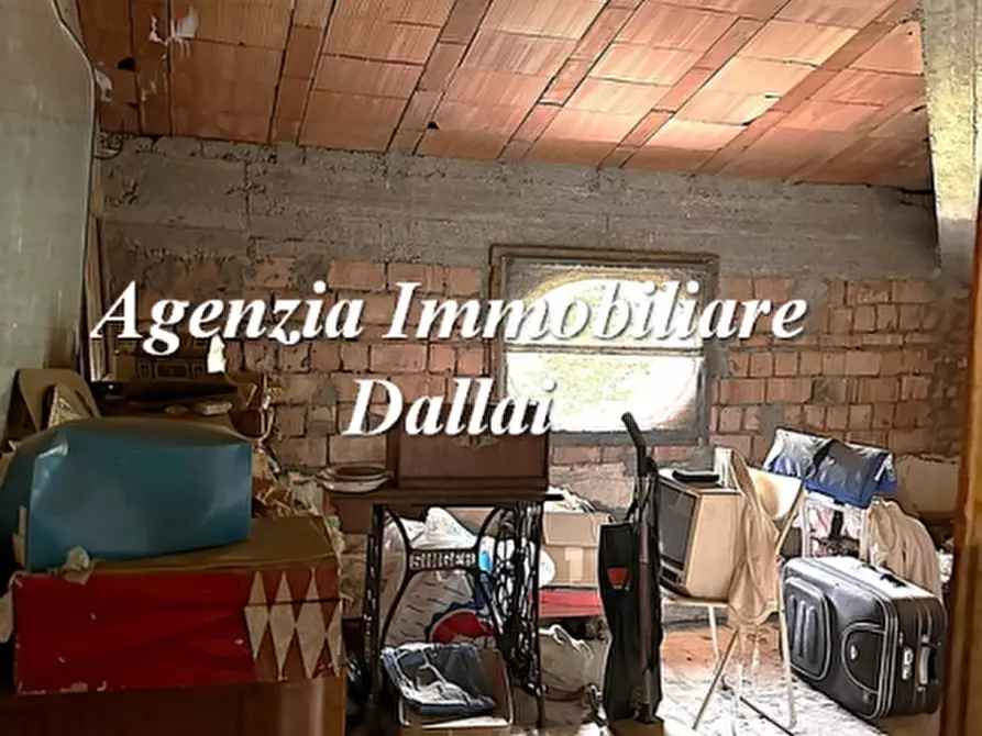 Immagine 32 di Villa in vendita  a Scarperia E San Piero