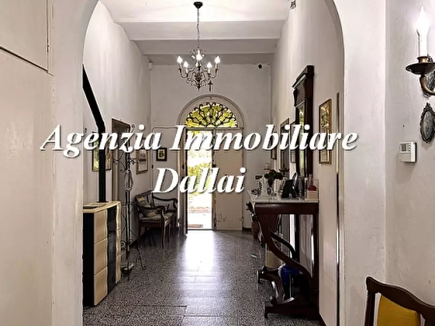 Immagine 34 di Villa in vendita  a Scarperia E San Piero