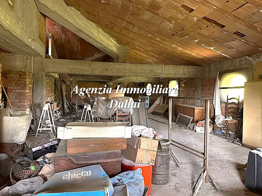Immagine 31 di Villa in vendita  a Scarperia E San Piero