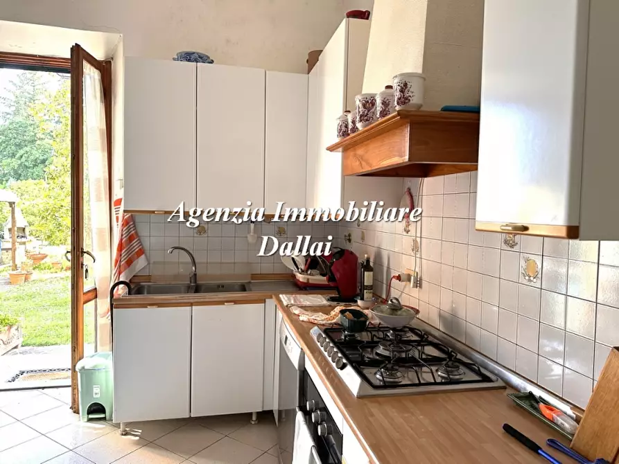 Immagine 38 di Villa in vendita  a Scarperia E San Piero