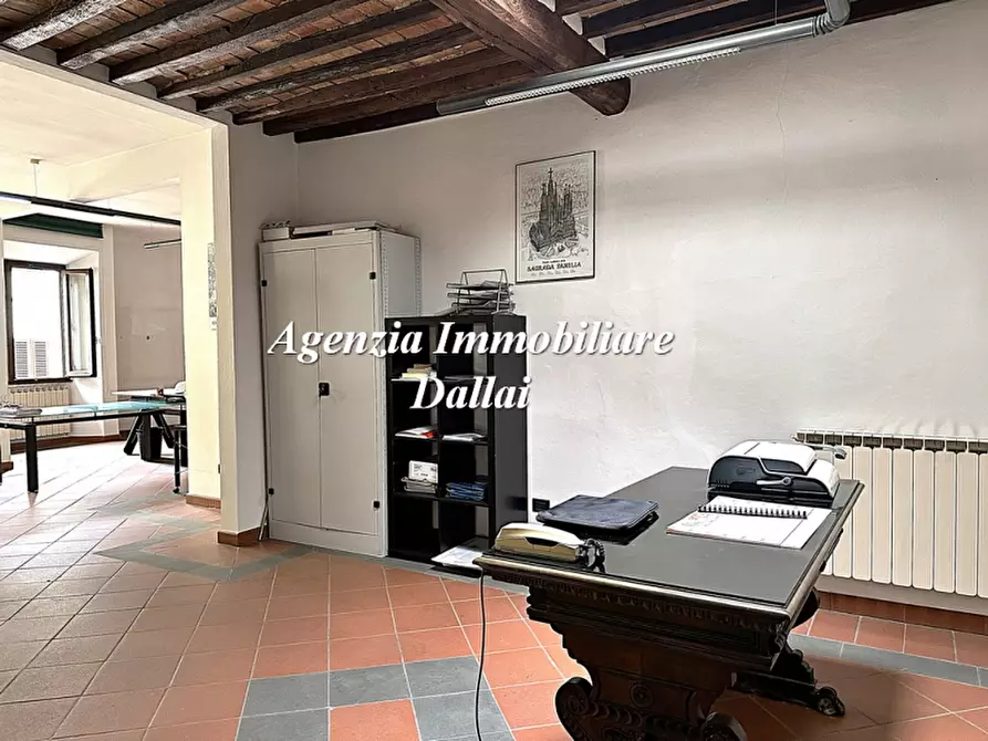 Immagine 23 di Ufficio in vendita  a Scarperia E San Piero