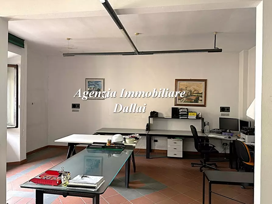 Immagine 8 di Ufficio in vendita  a Scarperia E San Piero