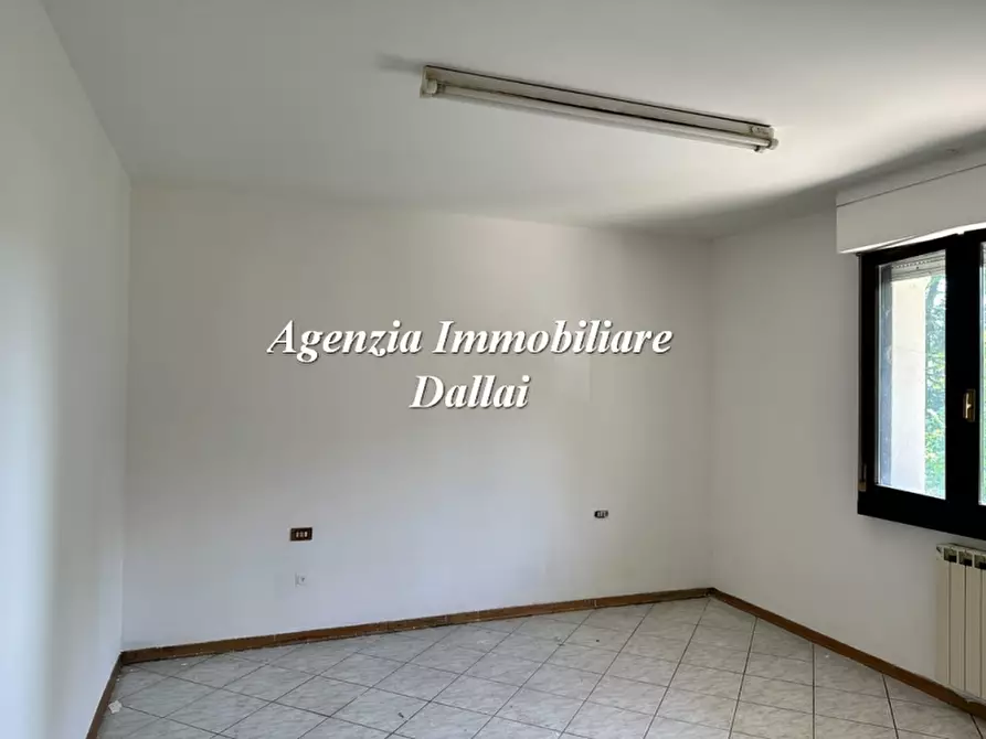 Immagine 22 di Appartamento in vendita  in Viale Kennedy a Scarperia E San Piero