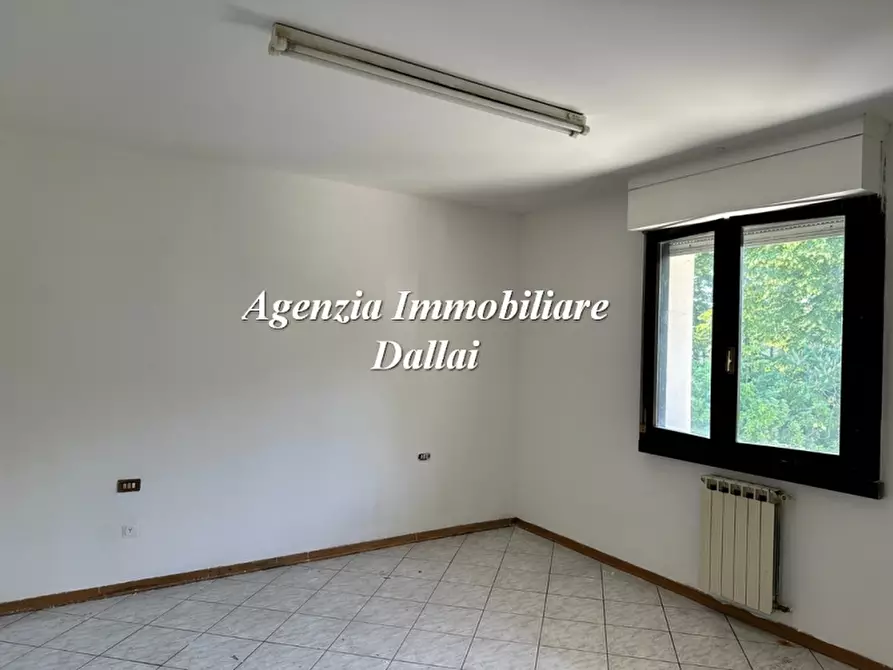 Immagine 29 di Appartamento in vendita  in Viale Kennedy a Scarperia E San Piero
