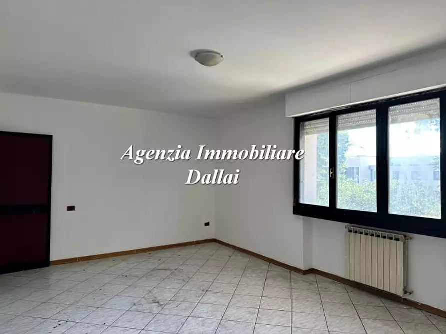 Immagine 27 di Appartamento in vendita  in Viale Kennedy a Scarperia E San Piero