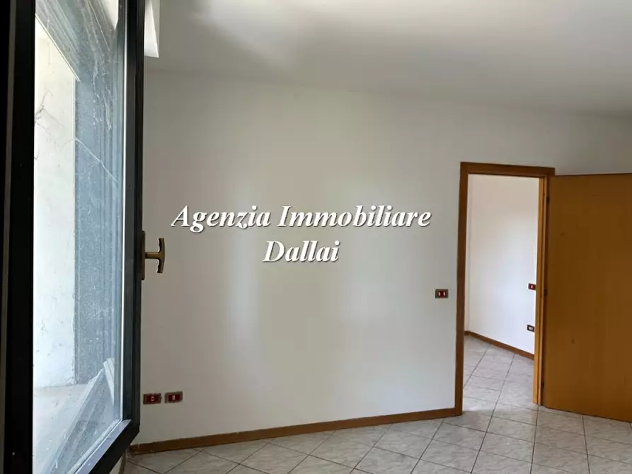 Immagine 30 di Appartamento in vendita  in Viale Kennedy a Scarperia E San Piero