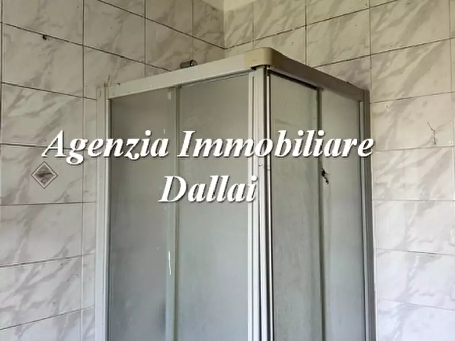 Immagine 10 di Appartamento in vendita  in Viale Kennedy a Scarperia E San Piero