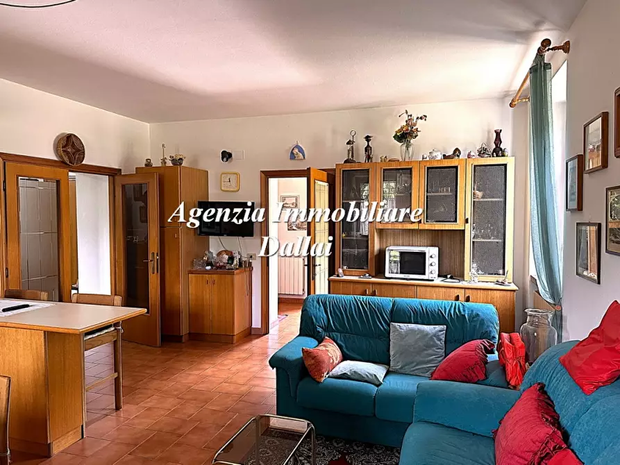 Immagine 19 di Villa in vendita  a Scarperia E San Piero