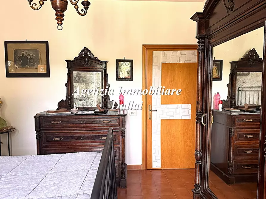 Immagine 24 di Villa in vendita  a Scarperia E San Piero