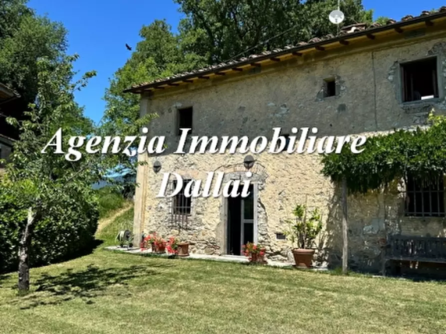 Immagine 3 di Casa colonica in vendita  a Scarperia E San Piero
