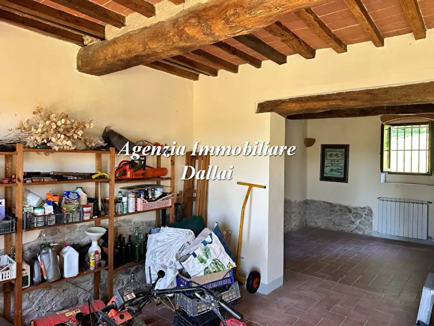 Immagine 16 di Casa colonica in vendita  a Scarperia E San Piero