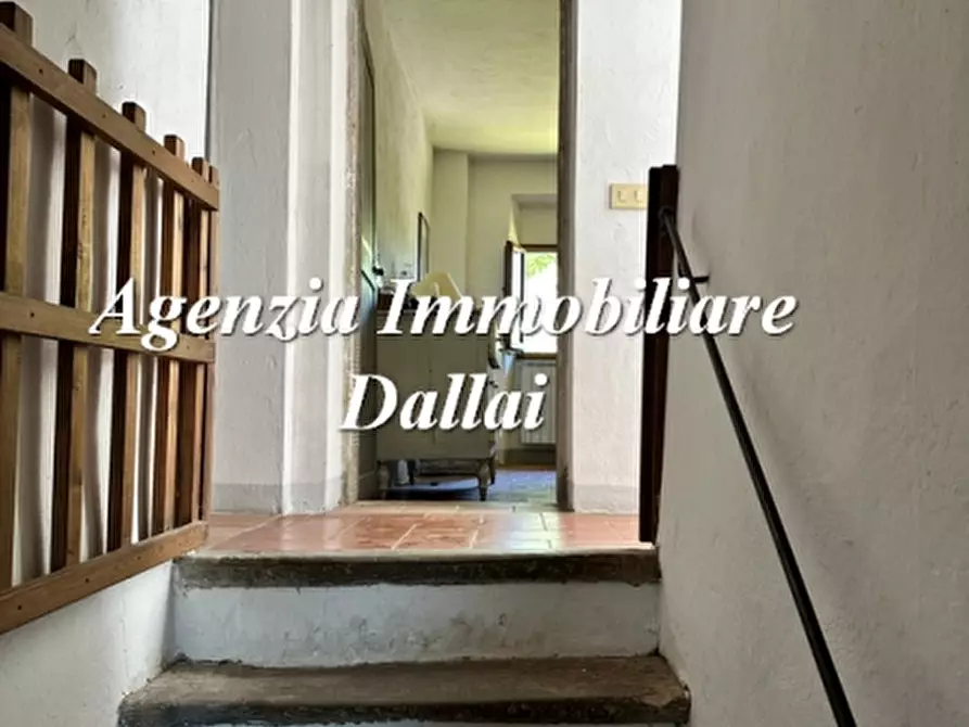 Immagine 18 di Casa colonica in vendita  a Scarperia E San Piero