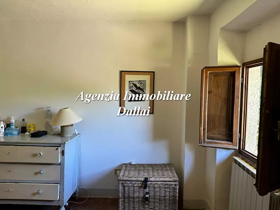 Immagine 24 di Casa colonica in vendita  a Scarperia E San Piero