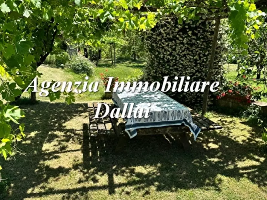 Immagine 40 di Casa colonica in vendita  a Scarperia E San Piero