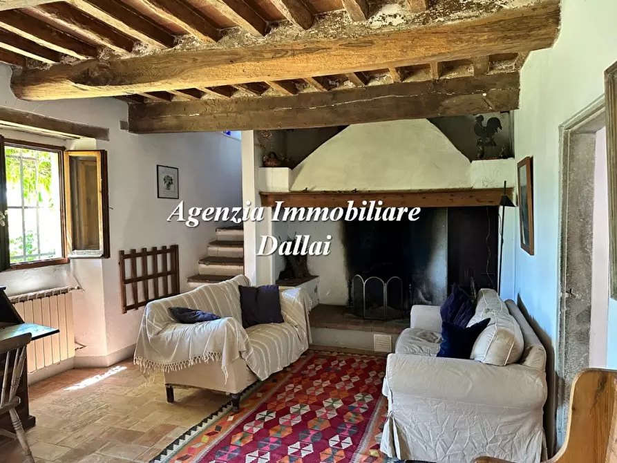 Immagine 7 di Casa colonica in vendita  a Scarperia E San Piero