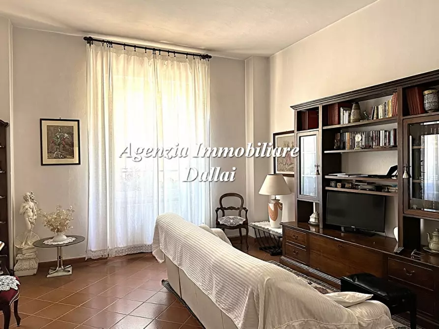 Immagine 10 di Appartamento in vendita  a Borgo San Lorenzo