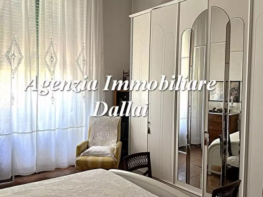 Immagine 14 di Appartamento in vendita  a Borgo San Lorenzo