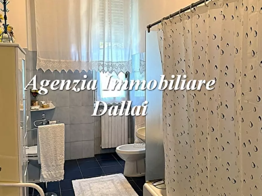 Immagine 18 di Appartamento in vendita  a Borgo San Lorenzo