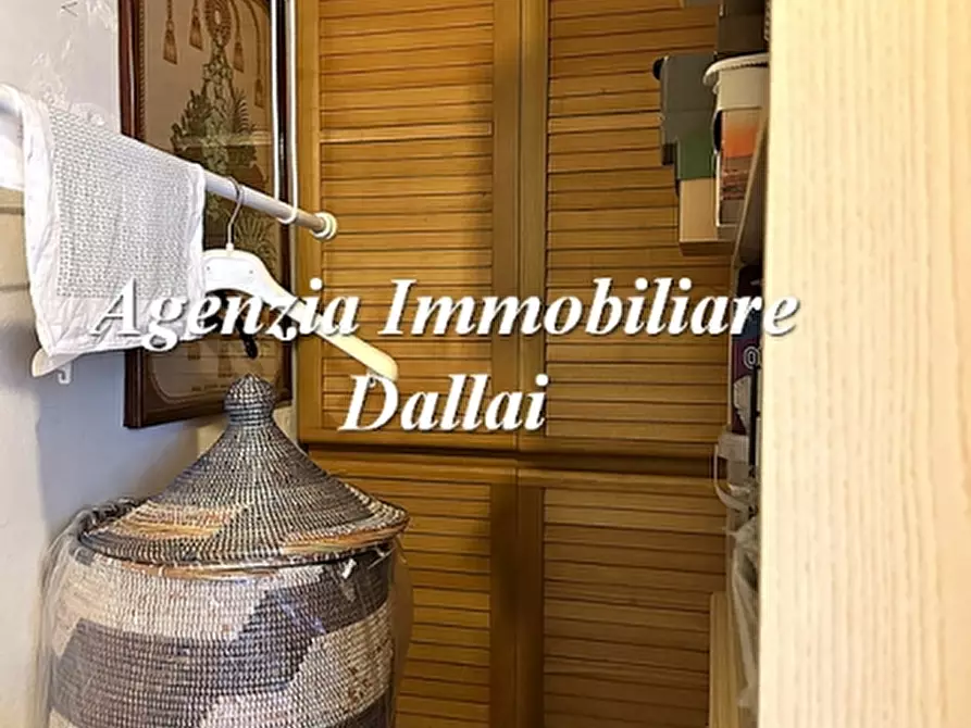Immagine 25 di Appartamento in vendita  a Borgo San Lorenzo