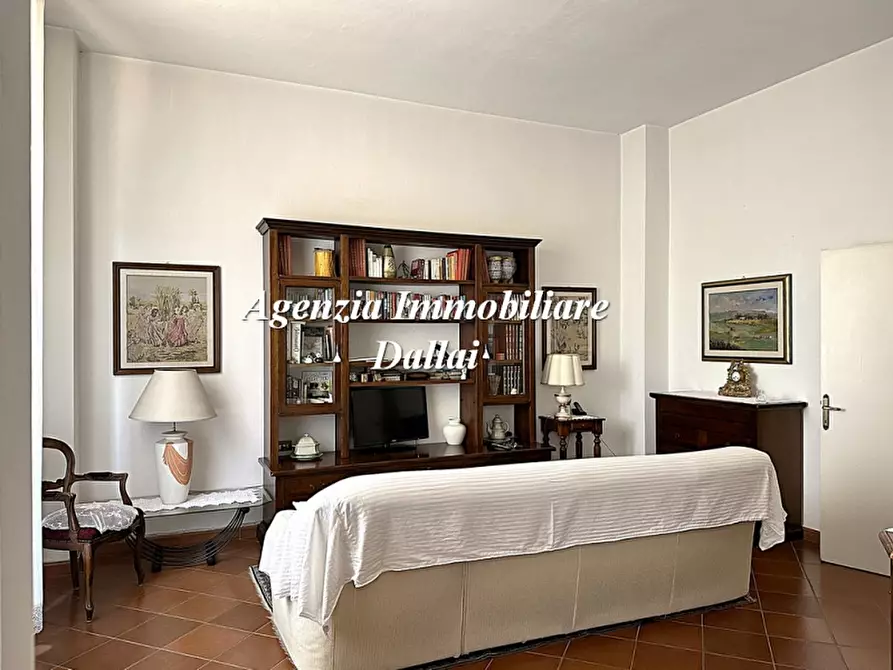 Immagine 12 di Appartamento in vendita  a Borgo San Lorenzo