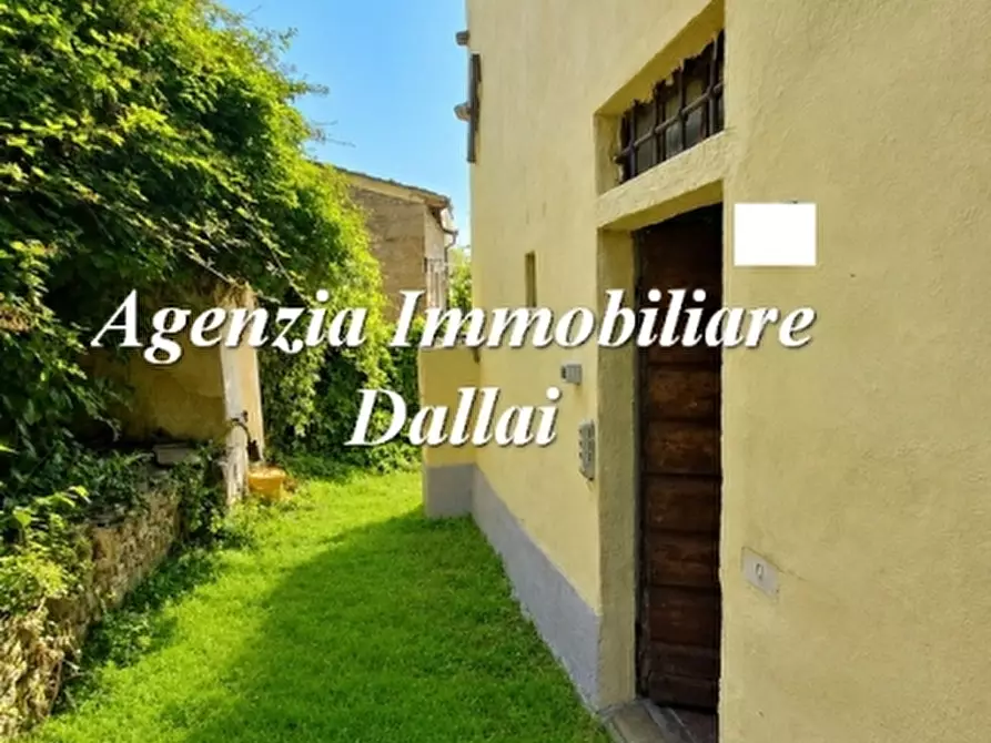 Immagine 4 di Casa colonica in vendita  a Scarperia E San Piero