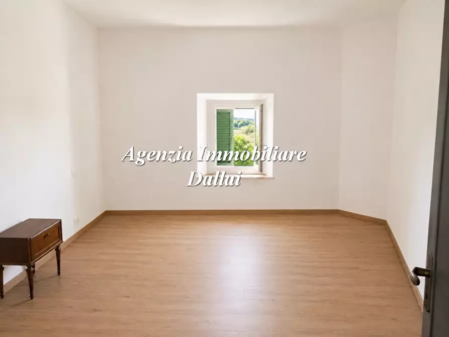 Immagine 13 di Casa colonica in vendita  a Scarperia E San Piero