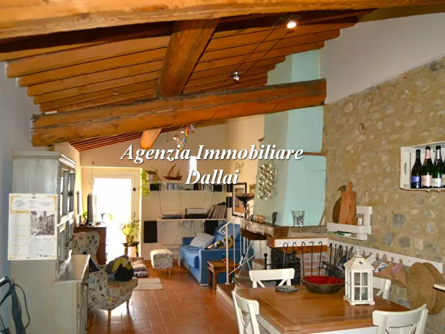 Immagine 13 di Casa colonica in vendita  a Scarperia E San Piero