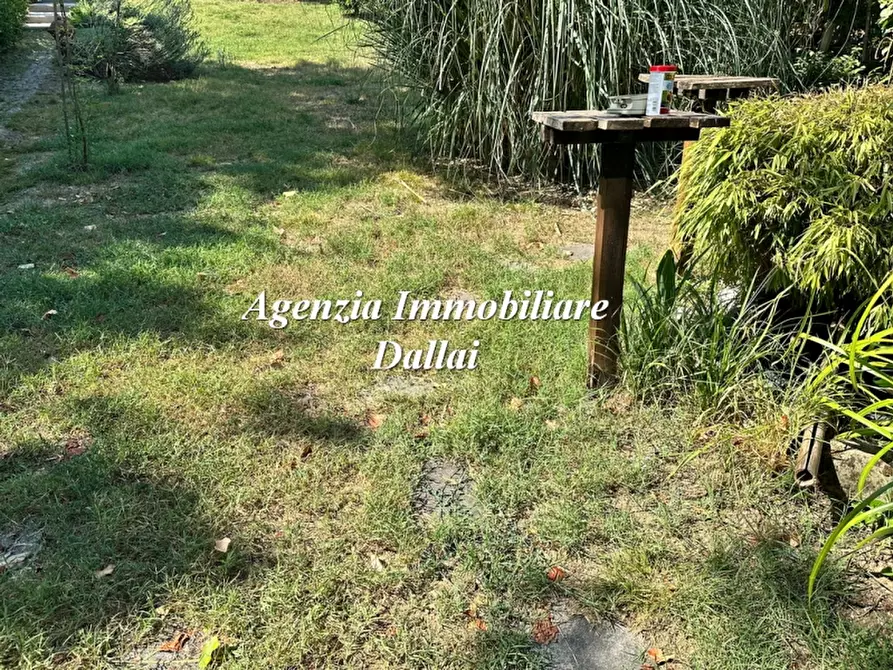Immagine 5 di Casa colonica in vendita  a Scarperia E San Piero