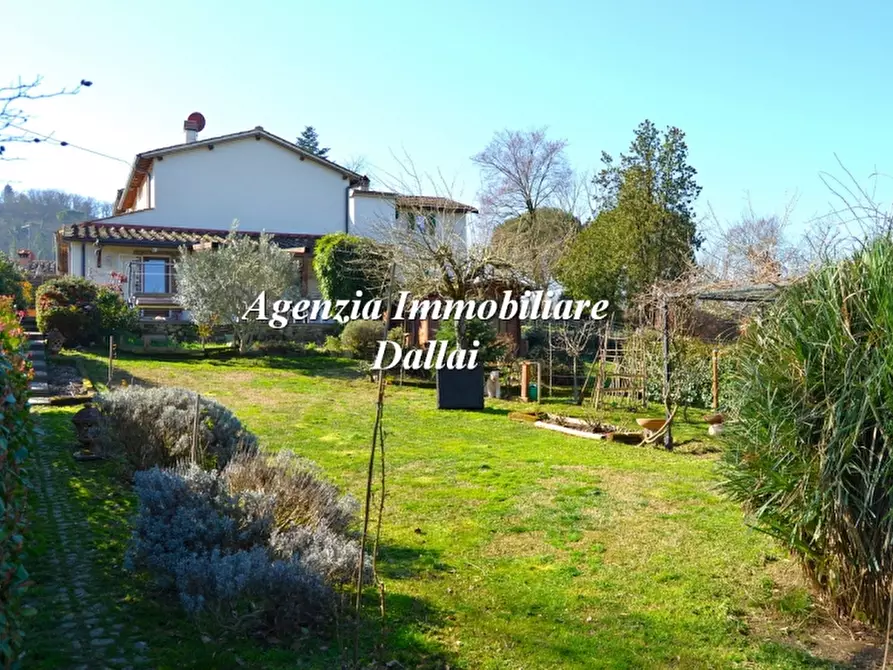 Immagine 31 di Casa colonica in vendita  a Scarperia E San Piero