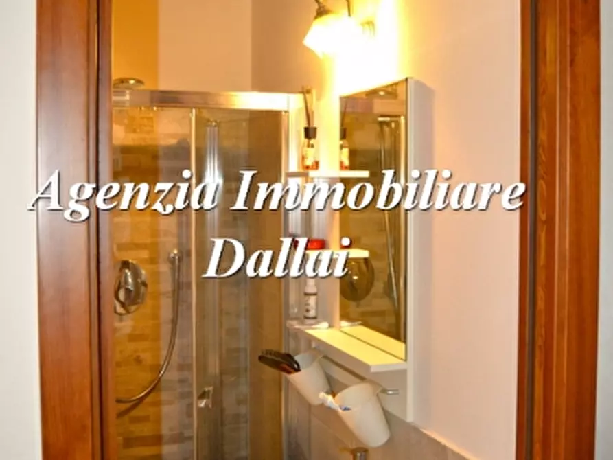 Immagine 38 di Casa colonica in vendita  a Scarperia E San Piero