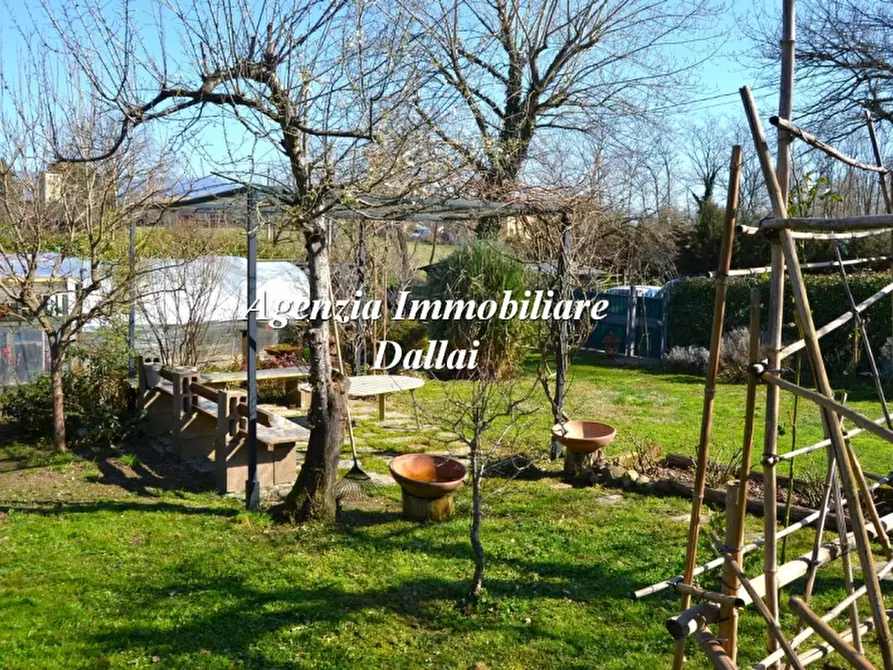 Immagine 40 di Casa colonica in vendita  a Scarperia E San Piero