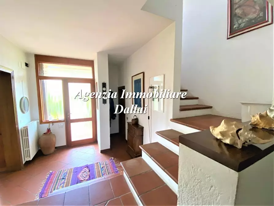 Immagine 20 di Villa in vendita  a Scarperia E San Piero