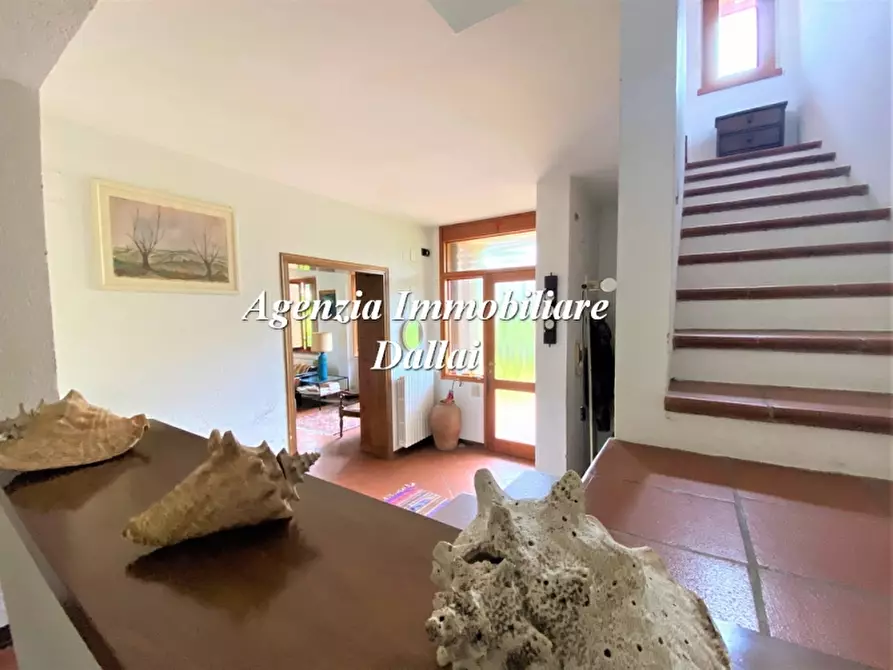 Immagine 21 di Villa in vendita  a Scarperia E San Piero