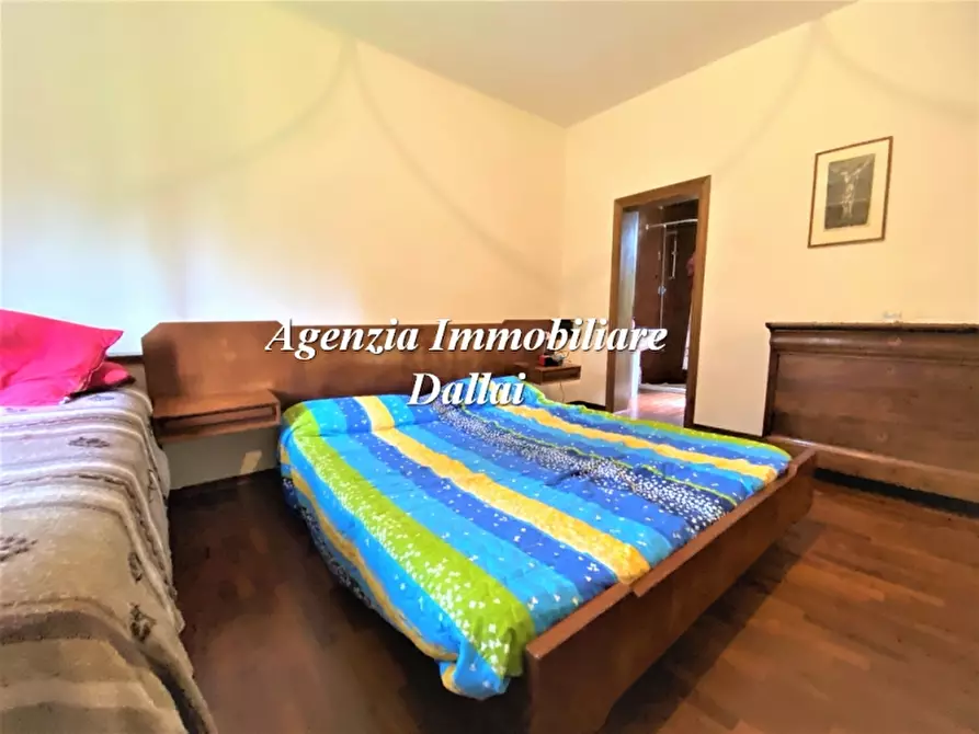 Immagine 24 di Villa in vendita  a Scarperia E San Piero