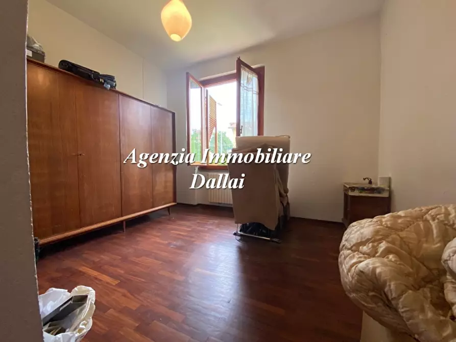 Immagine 27 di Villa in vendita  a Scarperia E San Piero