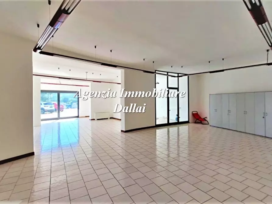 Immagine 4 di Locale commerciale in affitto  a Borgo San Lorenzo