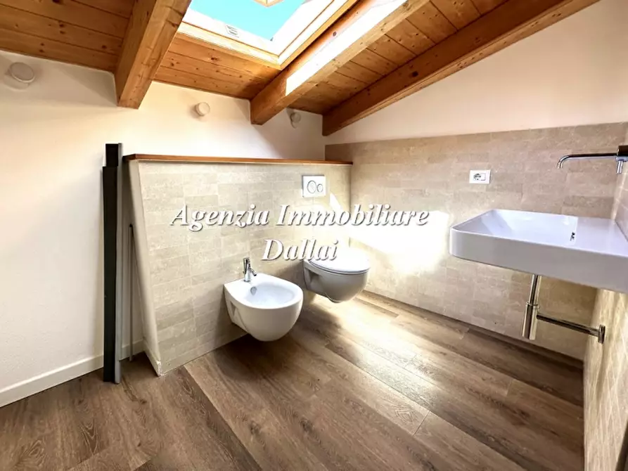 Immagine 34 di Casa colonica in vendita  a Borgo San Lorenzo