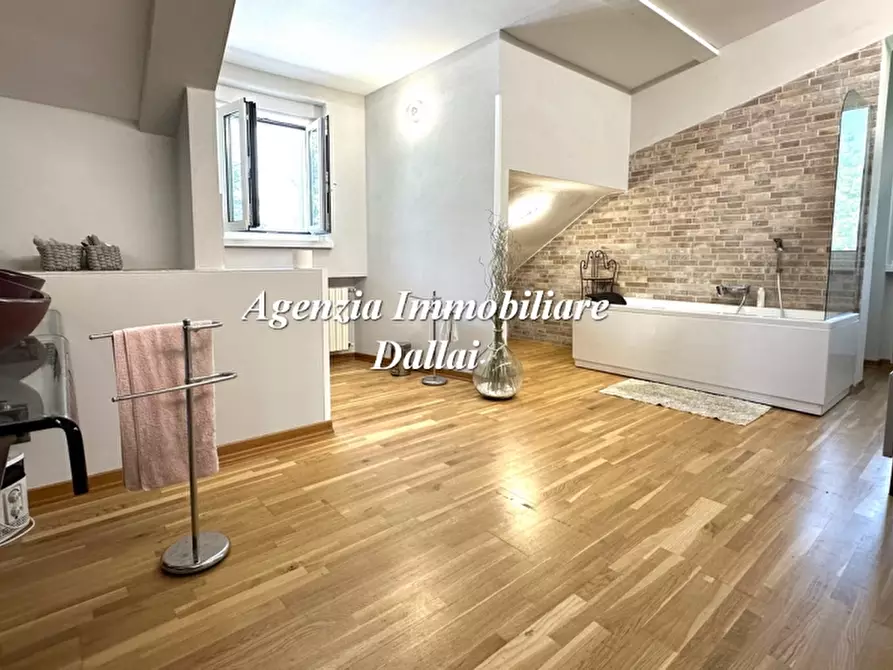 Immagine 22 di Villa in vendita  a Barberino Di Mugello