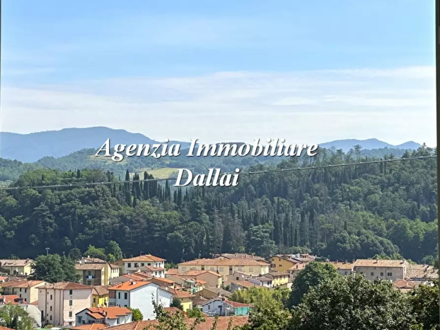 Immagine 28 di Villa in vendita  a Barberino Di Mugello