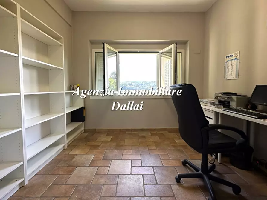 Immagine 26 di Villa in vendita  a Barberino Di Mugello