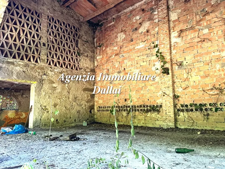 Immagine 5 di Rustico / casale in vendita  a Borgo San Lorenzo