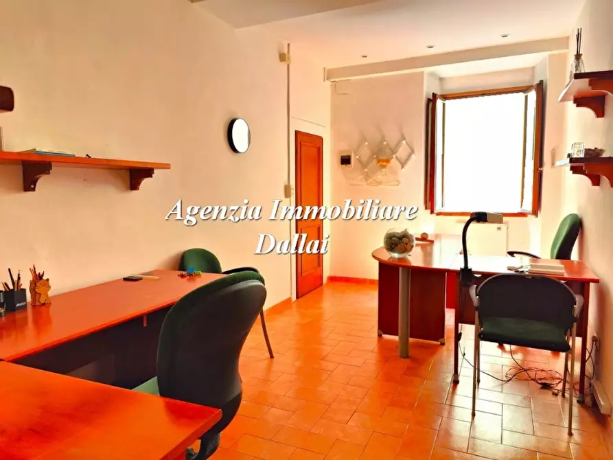 Immagine 3 di Ufficio in affitto  a Scarperia E San Piero
