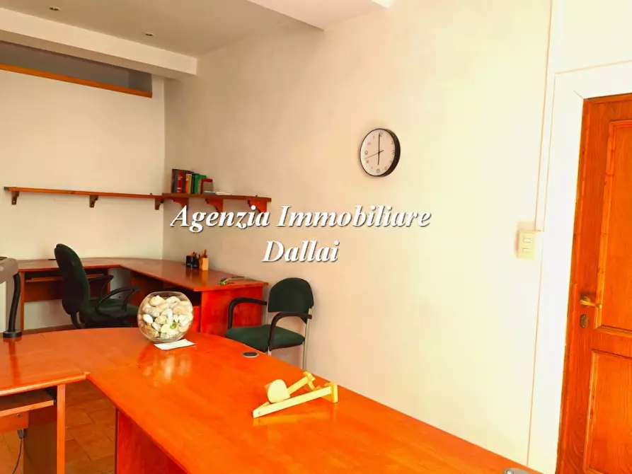 Immagine 7 di Ufficio in affitto  a Scarperia E San Piero