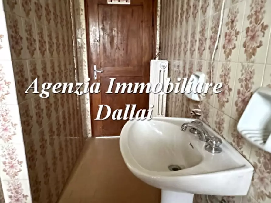 Immagine 20 di Casa semindipendente in vendita  a Scarperia E San Piero