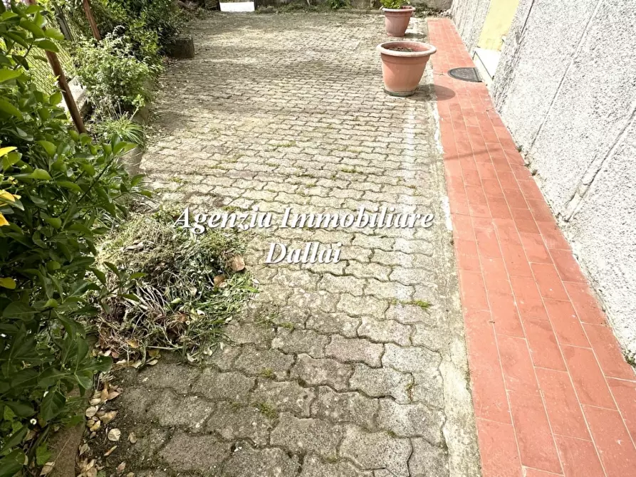 Immagine 30 di Casa semindipendente in vendita  a Scarperia E San Piero