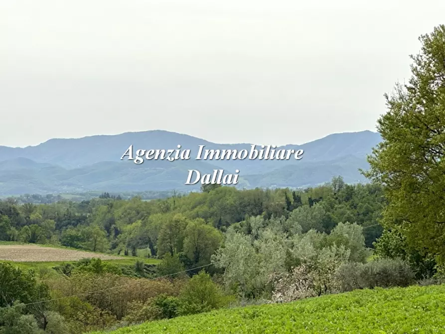 Immagine 5 di Casa semindipendente in vendita  a Scarperia E San Piero
