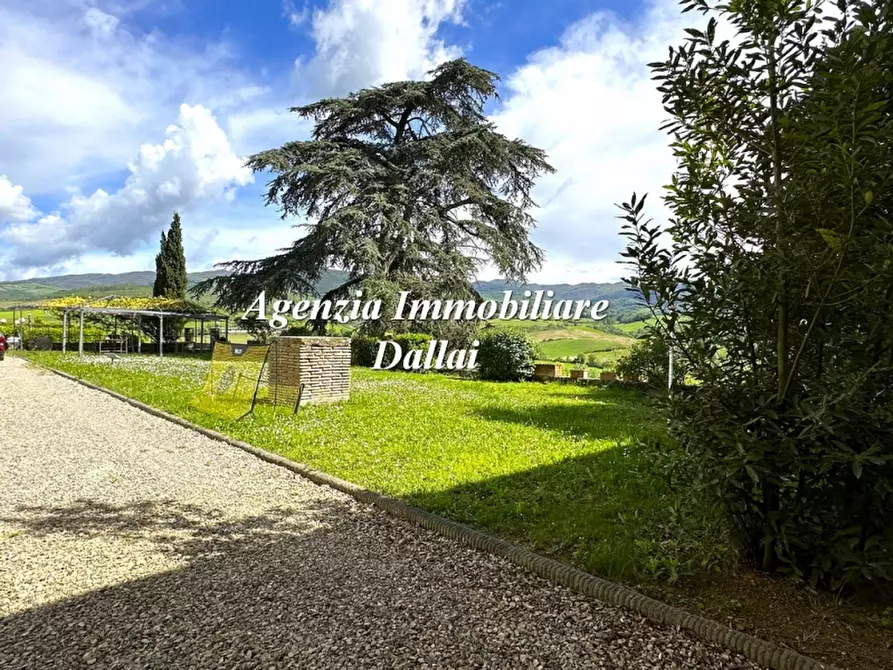 Immagine 32 di Villa in vendita  a Barberino Di Mugello