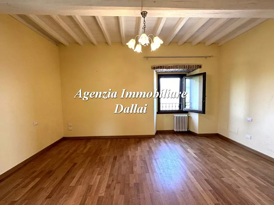 Immagine 36 di Villa in vendita  a Barberino Di Mugello