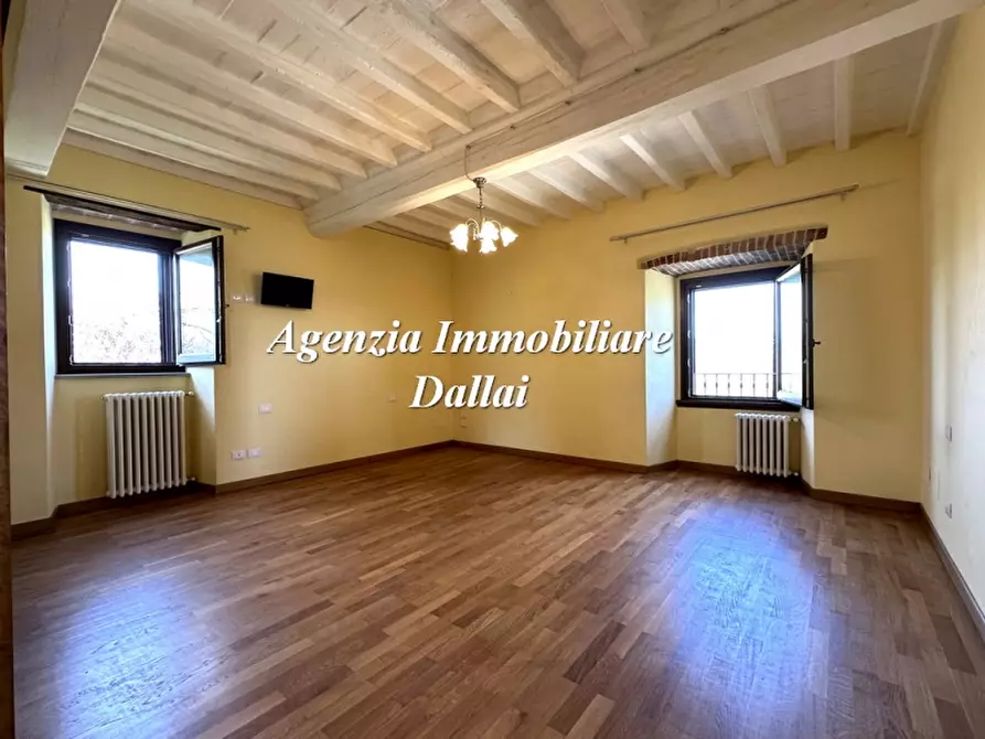 Immagine 6 di Villa in vendita  a Barberino Di Mugello