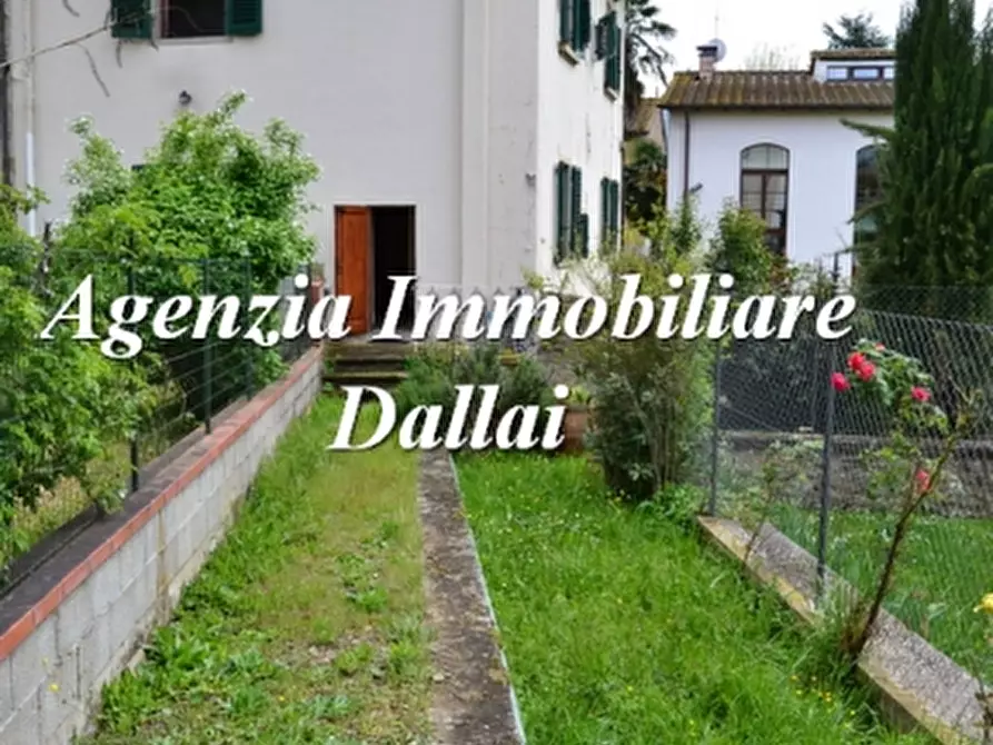 Immagine 2 di Villa in vendita  a Vicchio